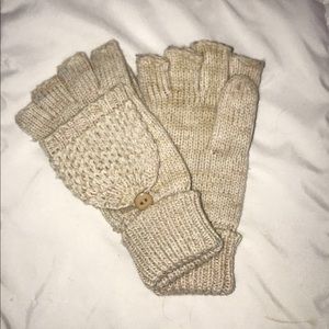 Knit gloves